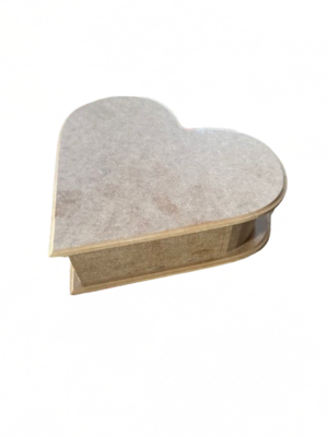 Кутия сърце с капак - заготовка 21 x 15 x 15 cm