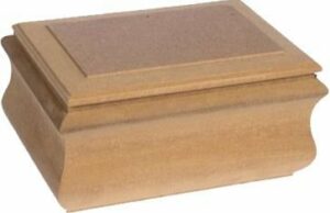 Кутия с метални крачета и закопчалка - заготовка 16 x 21 x 11 cm